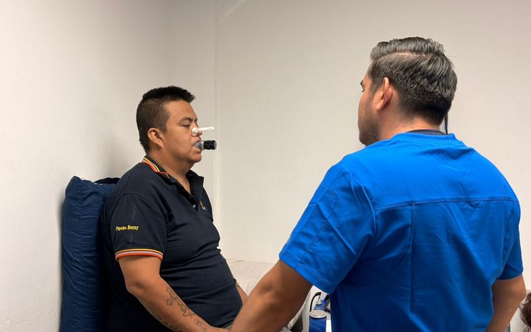 Ayuda fisioterapia respiratoria a recuperar capacidad pulmonar